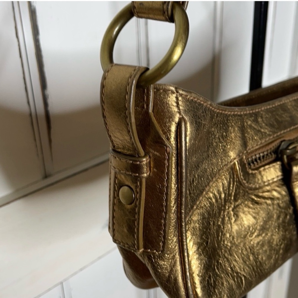 Burberry Metallic Gold Shoulder Bag with Brass Hardware - Picture 5 of 11